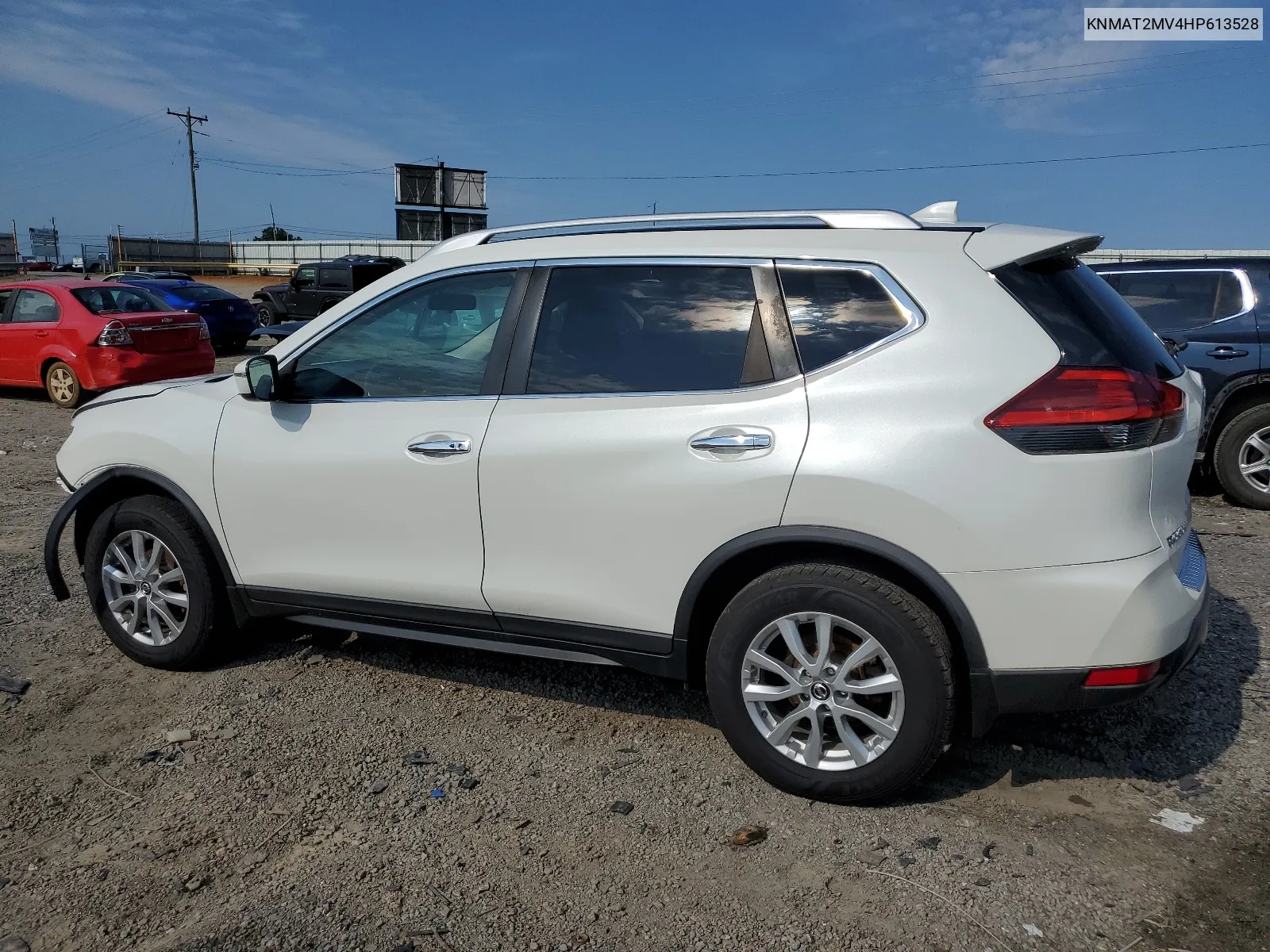 2017 Nissan Rogue S VIN: KNMAT2MV4HP613528 Lot: 66382864