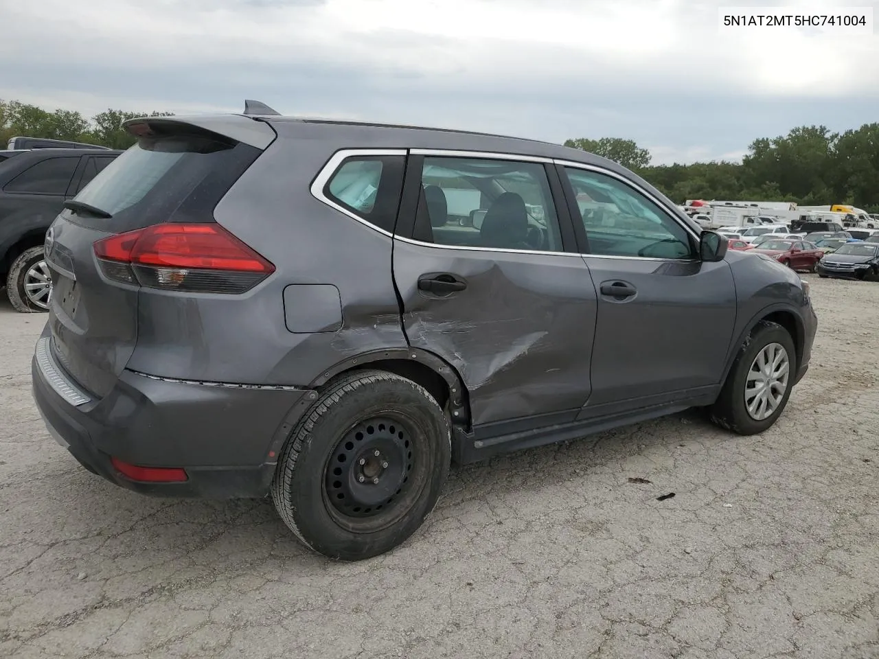 2017 Nissan Rogue S VIN: 5N1AT2MT5HC741004 Lot: 66689384