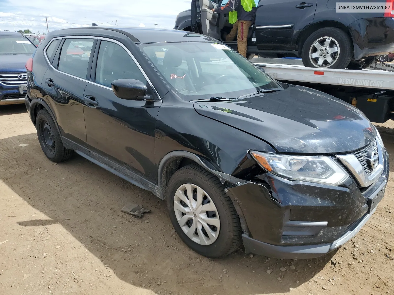 2017 Nissan Rogue S VIN: JN8AT2MV1HW252687 Lot: 67161584