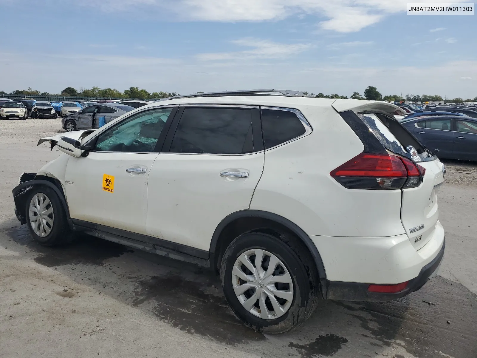 JN8AT2MV2HW011303 2017 Nissan Rogue S