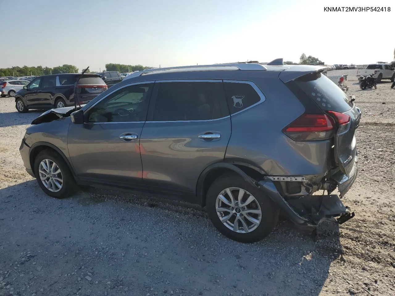 2017 Nissan Rogue S VIN: KNMAT2MV3HP542418 Lot: 68281844