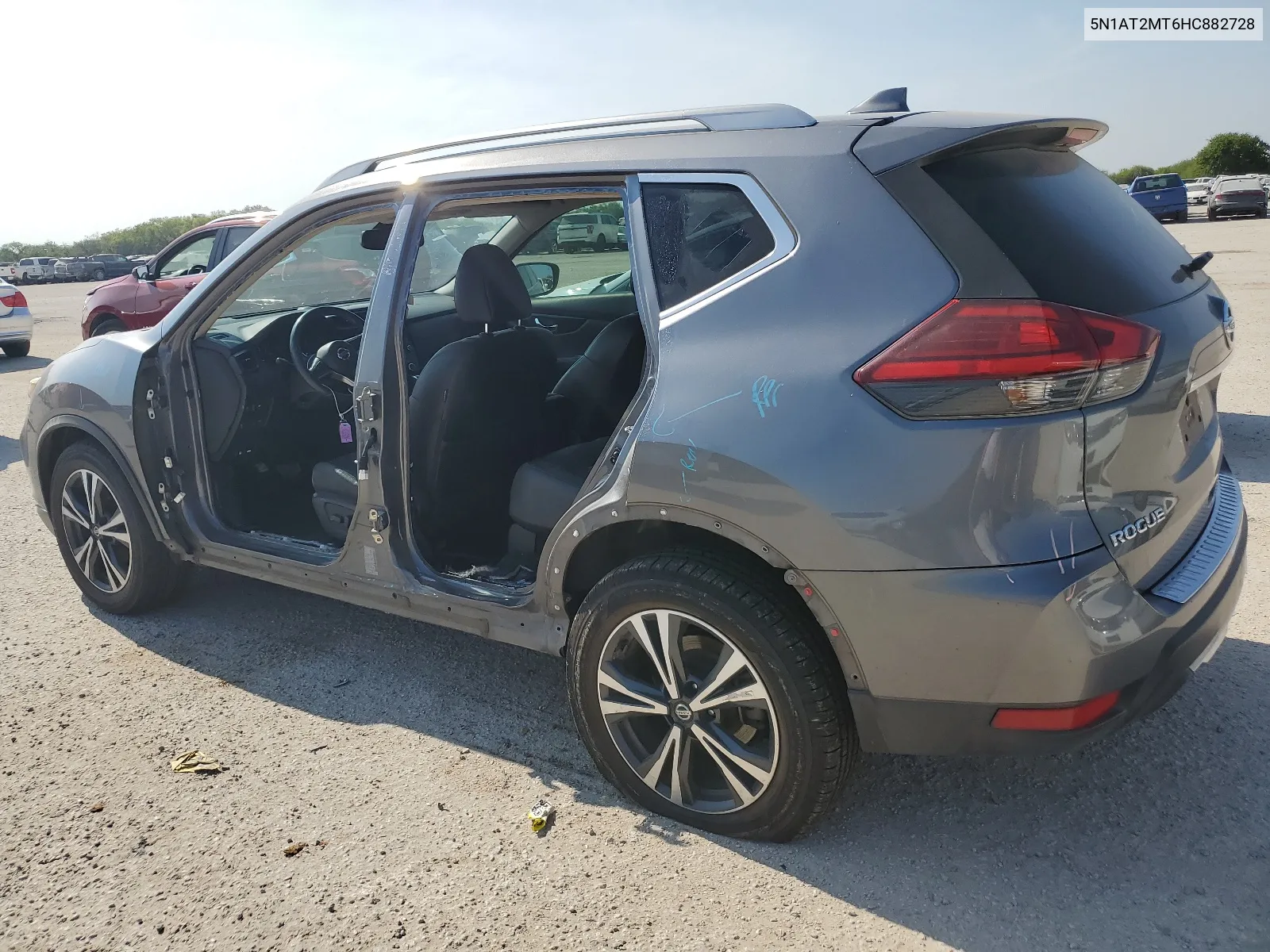 2017 Nissan Rogue S VIN: 5N1AT2MT6HC882728 Lot: 68323634