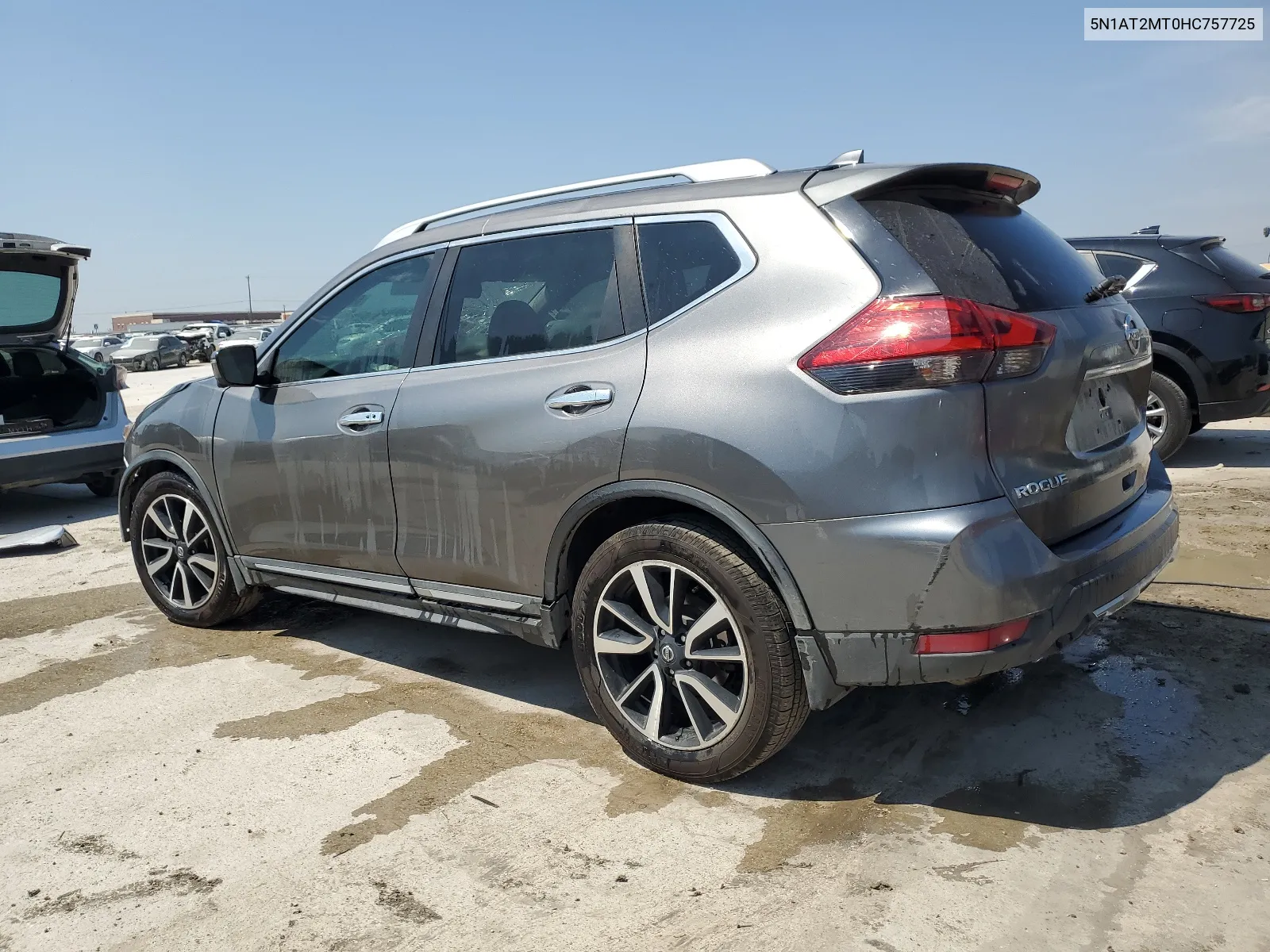 2017 Nissan Rogue S VIN: 5N1AT2MT0HC757725 Lot: 68687124