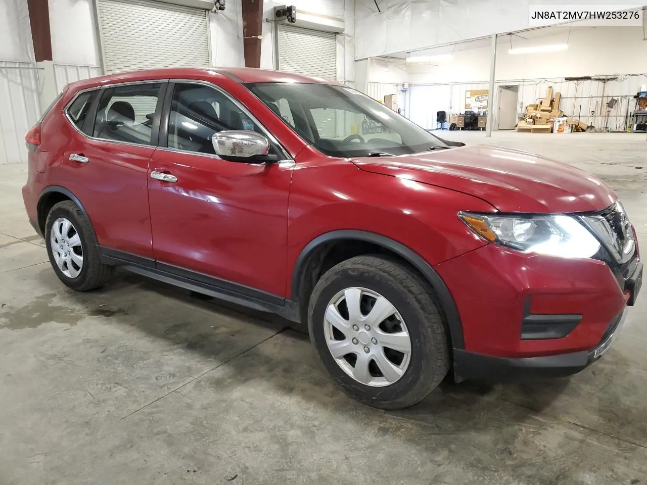 2017 Nissan Rogue S VIN: JN8AT2MV7HW253276 Lot: 69846404