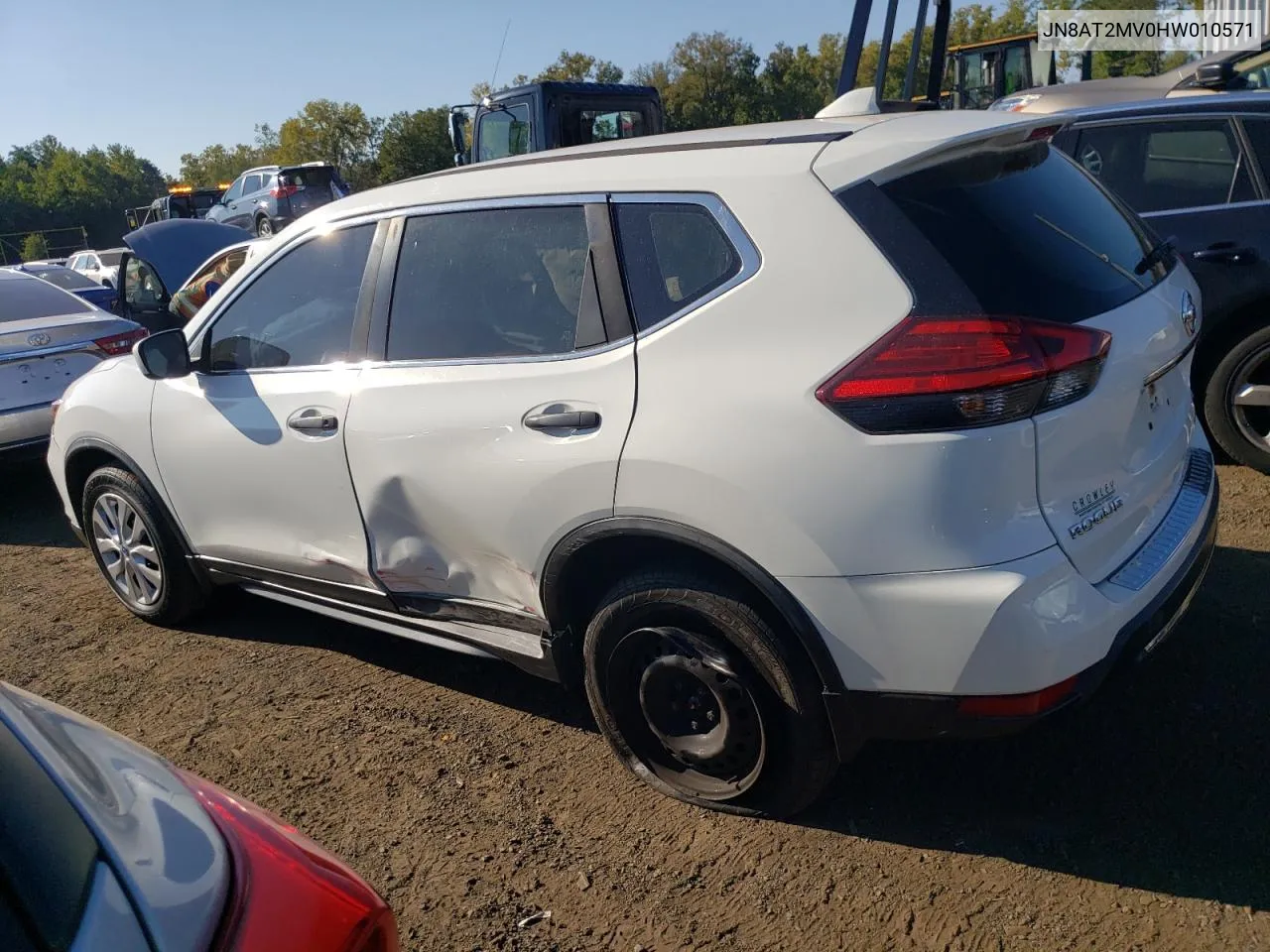 2017 Nissan Rogue S VIN: JN8AT2MV0HW010571 Lot: 70519634