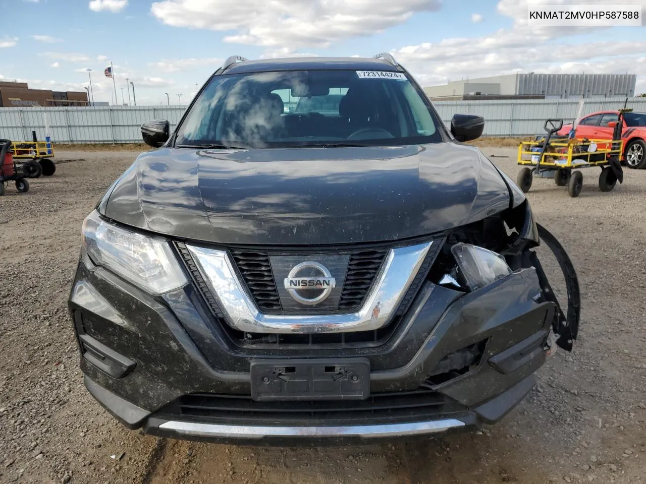 2017 Nissan Rogue S VIN: KNMAT2MV0HP587588 Lot: 72314424