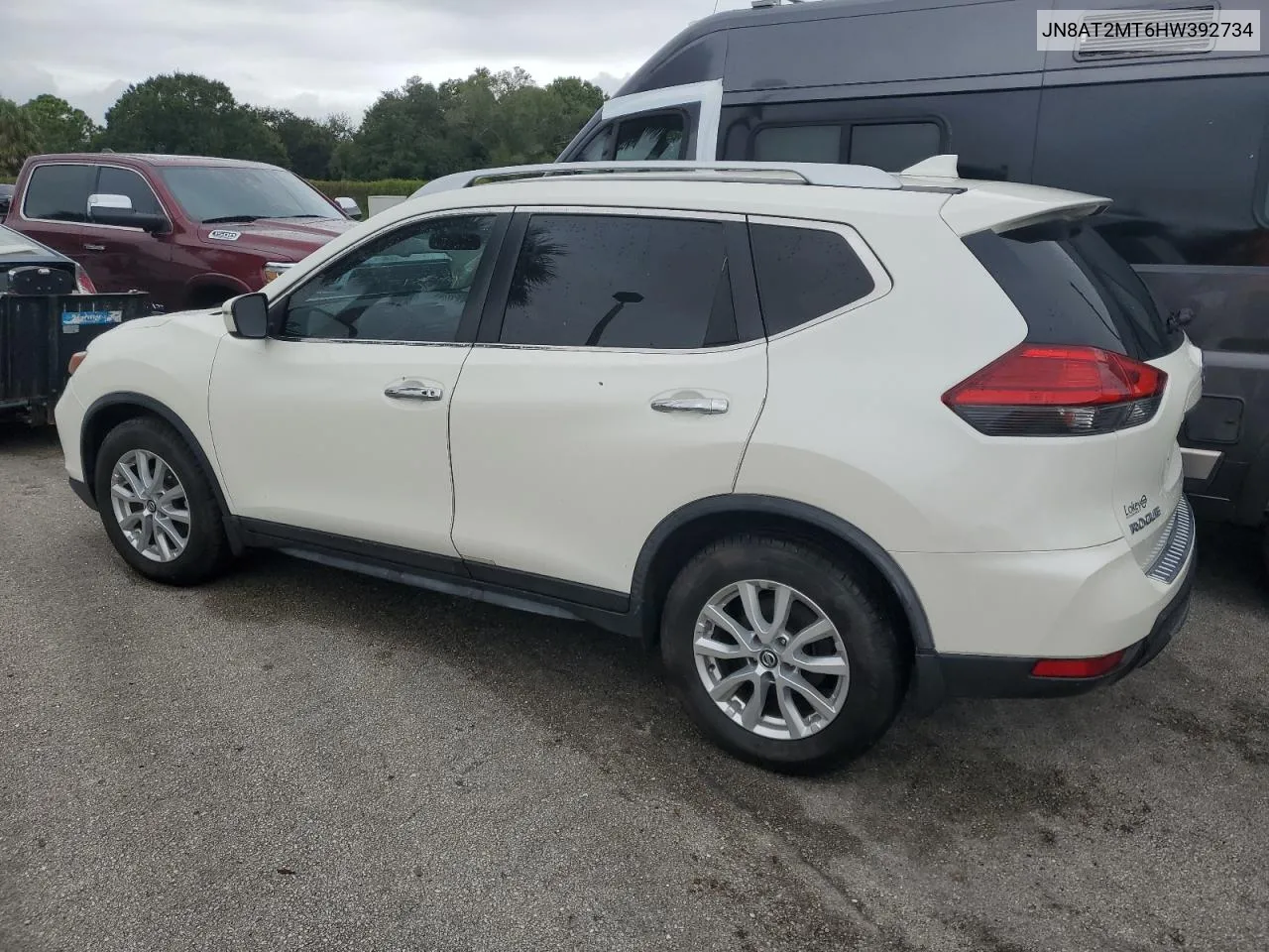 2017 Nissan Rogue S VIN: JN8AT2MT6HW392734 Lot: 74444224