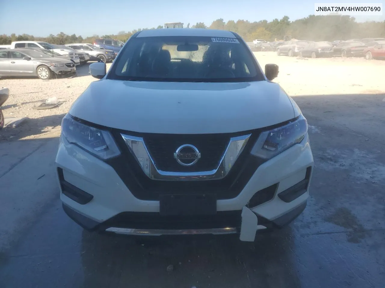 2017 Nissan Rogue S VIN: JN8AT2MV4HW007690 Lot: 76080634