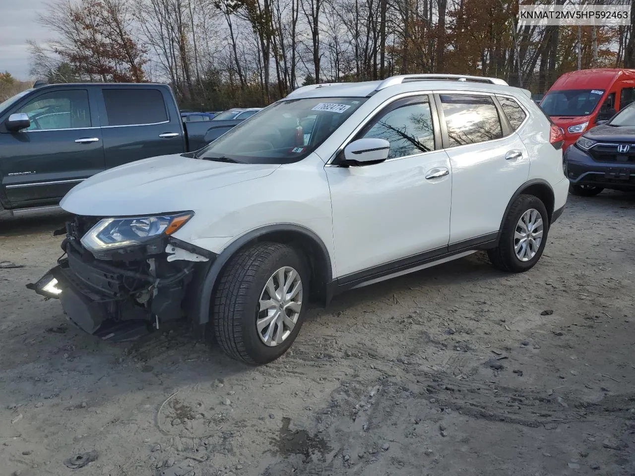 2017 Nissan Rogue S VIN: KNMAT2MV5HP592463 Lot: 76824774