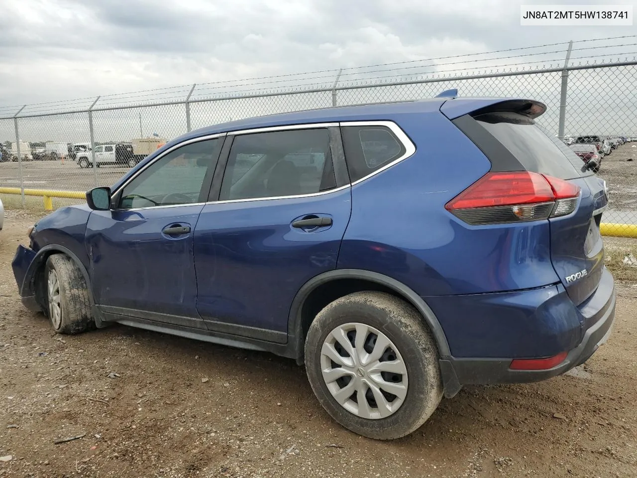 2017 Nissan Rogue S VIN: JN8AT2MT5HW138741 Lot: 77621694