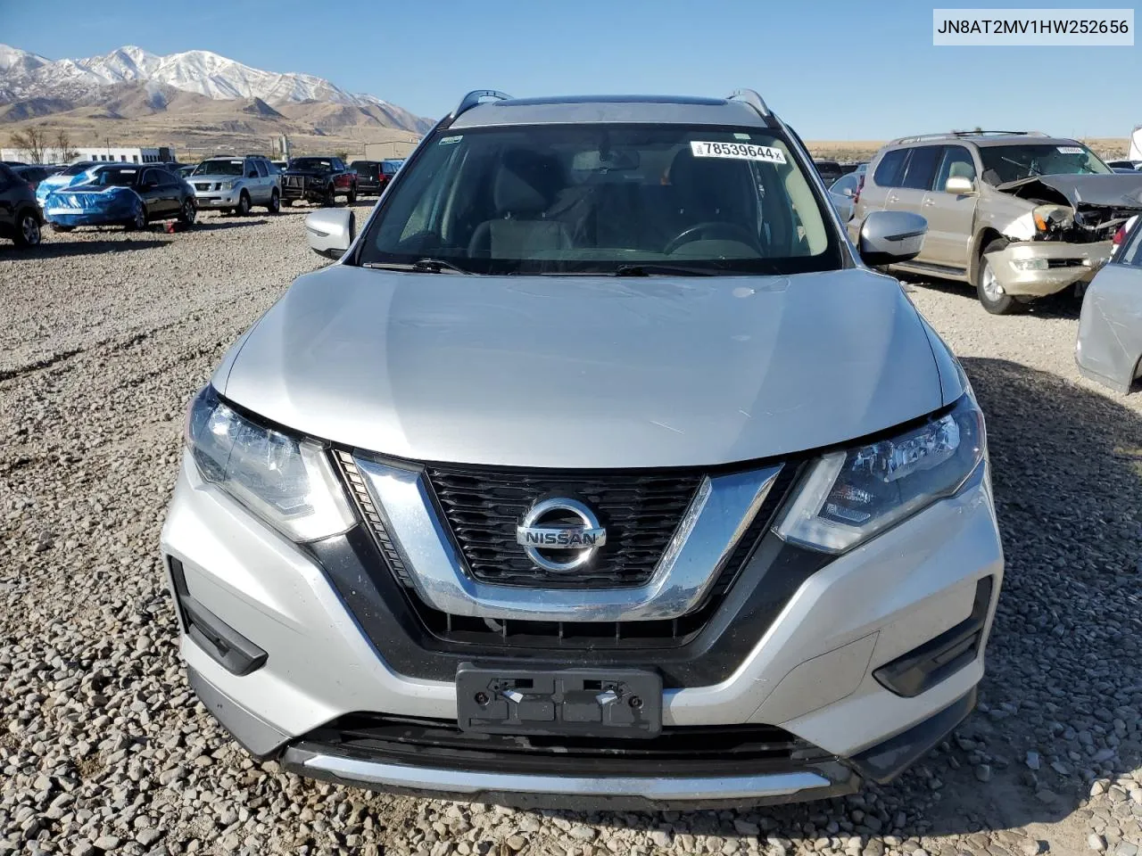 2017 Nissan Rogue S VIN: JN8AT2MV1HW252656 Lot: 78539644