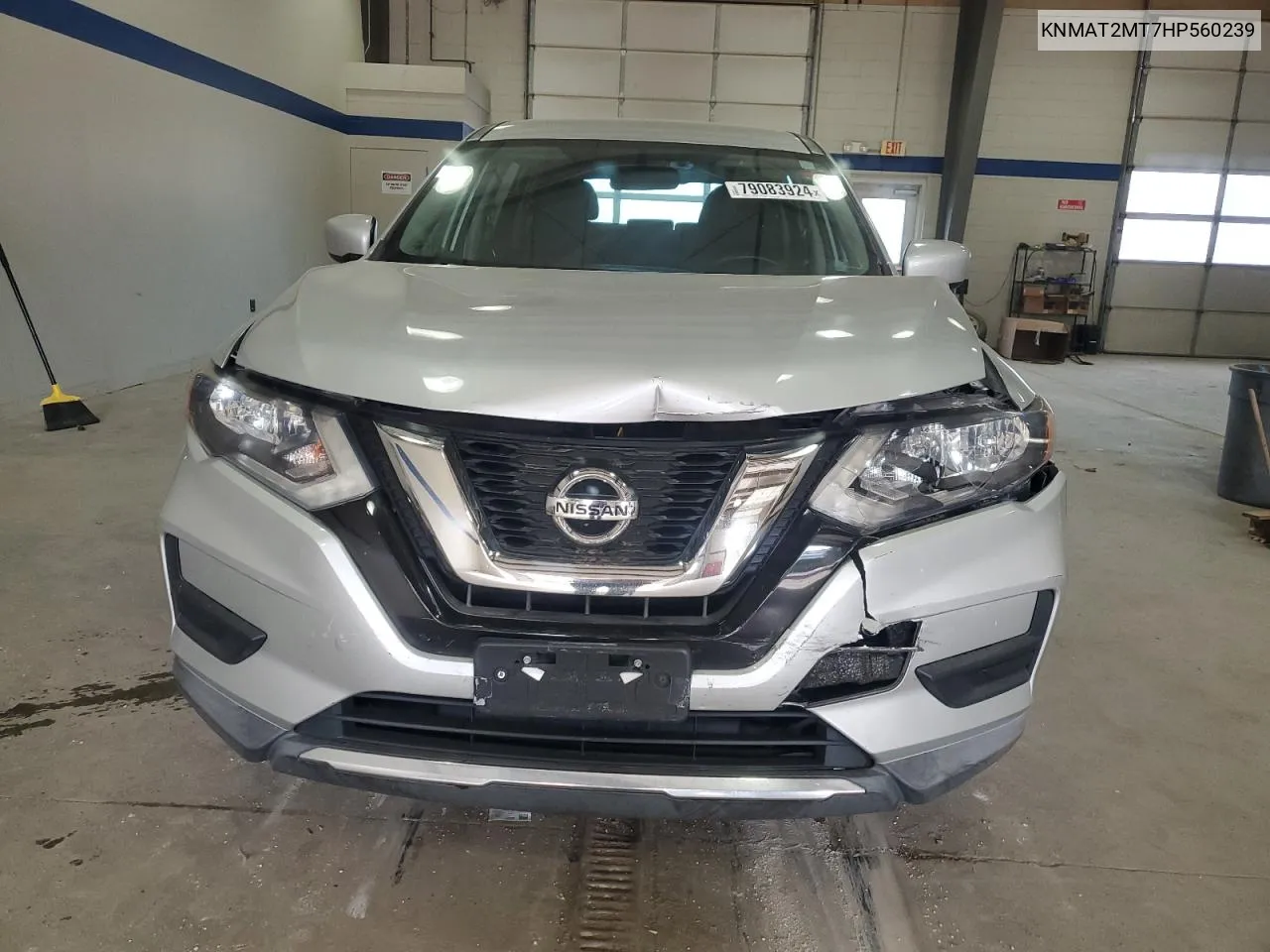 2017 Nissan Rogue S VIN: KNMAT2MT7HP560239 Lot: 79083924