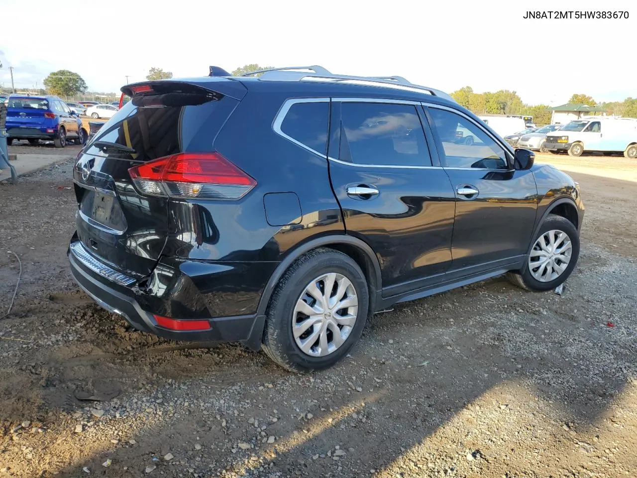 2017 Nissan Rogue S VIN: JN8AT2MT5HW383670 Lot: 79625984