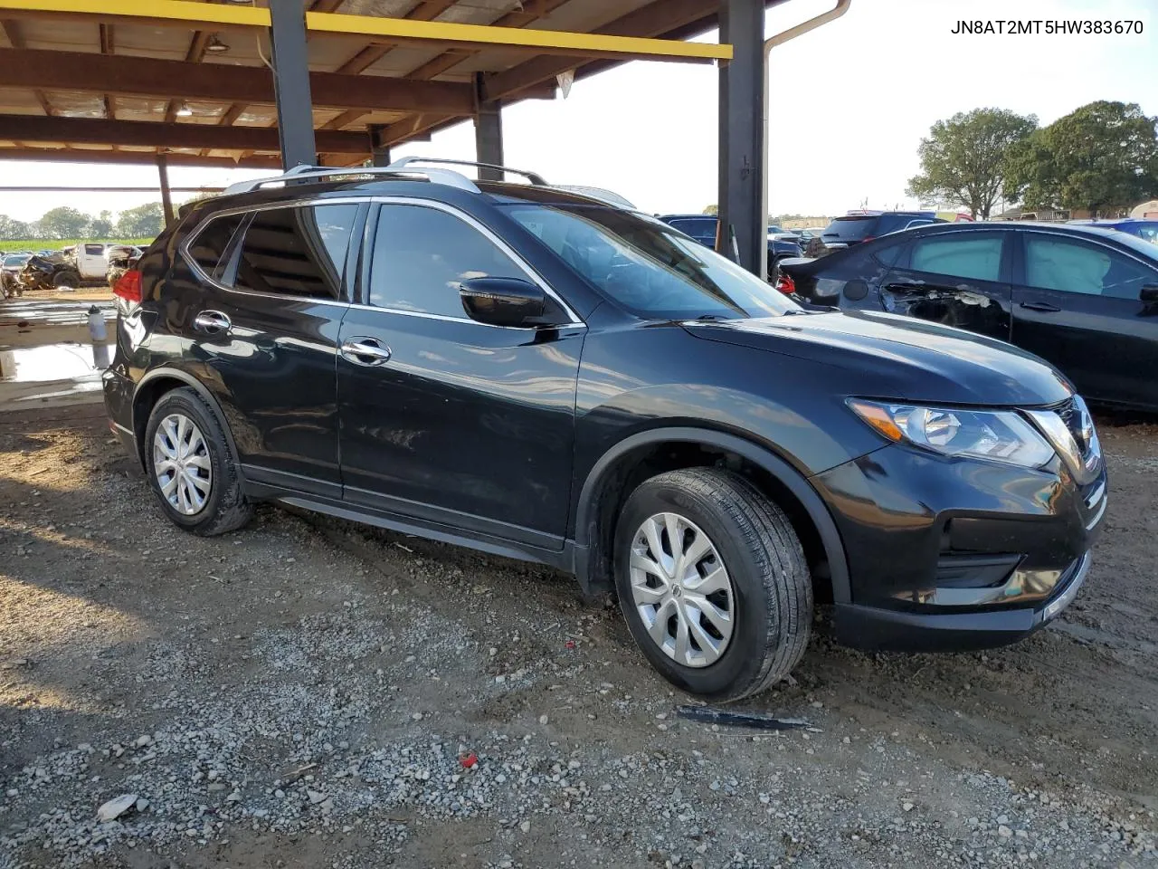 2017 Nissan Rogue S VIN: JN8AT2MT5HW383670 Lot: 79625984