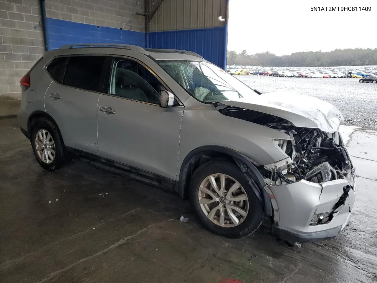 5N1AT2MT9HC811409 2017 Nissan Rogue S