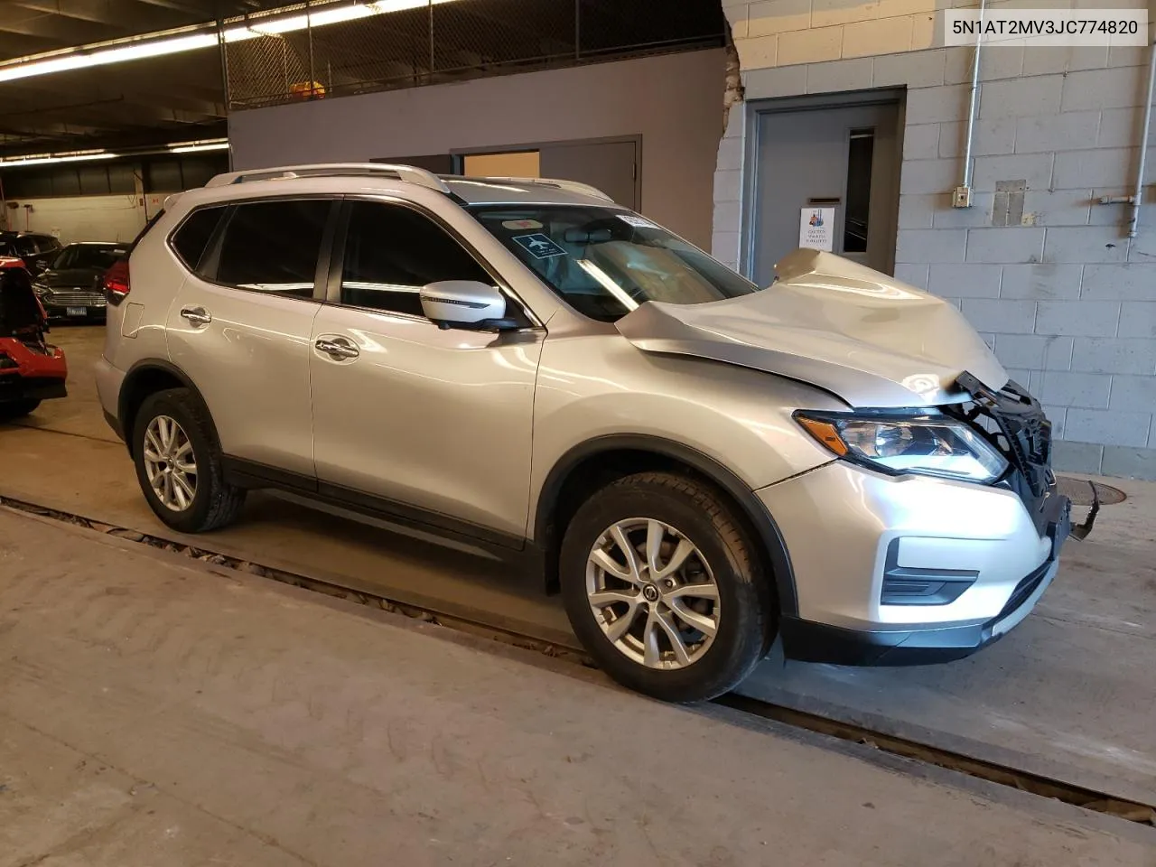 2018 Nissan Rogue S VIN: 5N1AT2MV3JC774820 Lot: 42097144