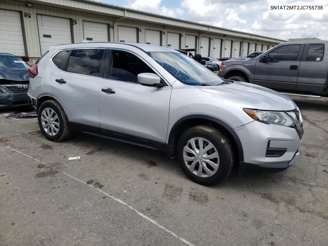 2018 Nissan Rogue S VIN: 5N1AT2MT2JC755738 Lot: 52464154