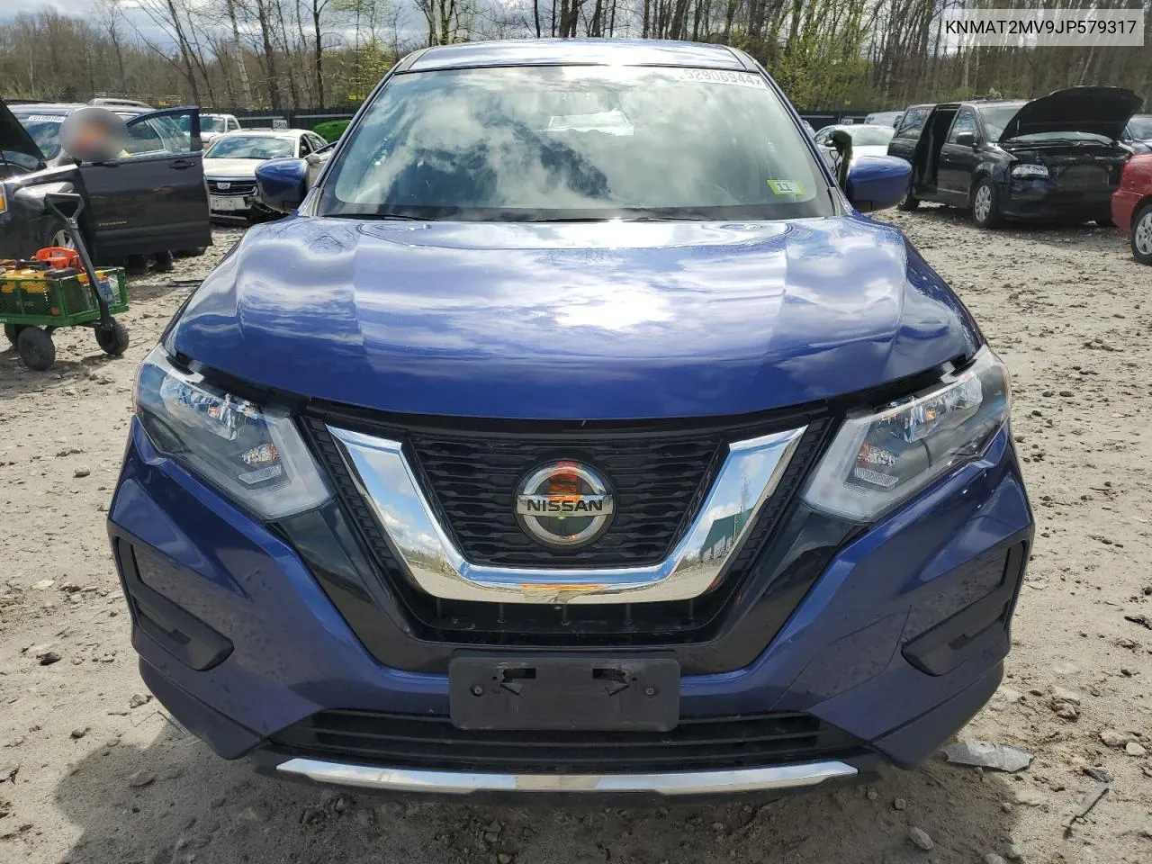 KNMAT2MV9JP579317 2018 Nissan Rogue S