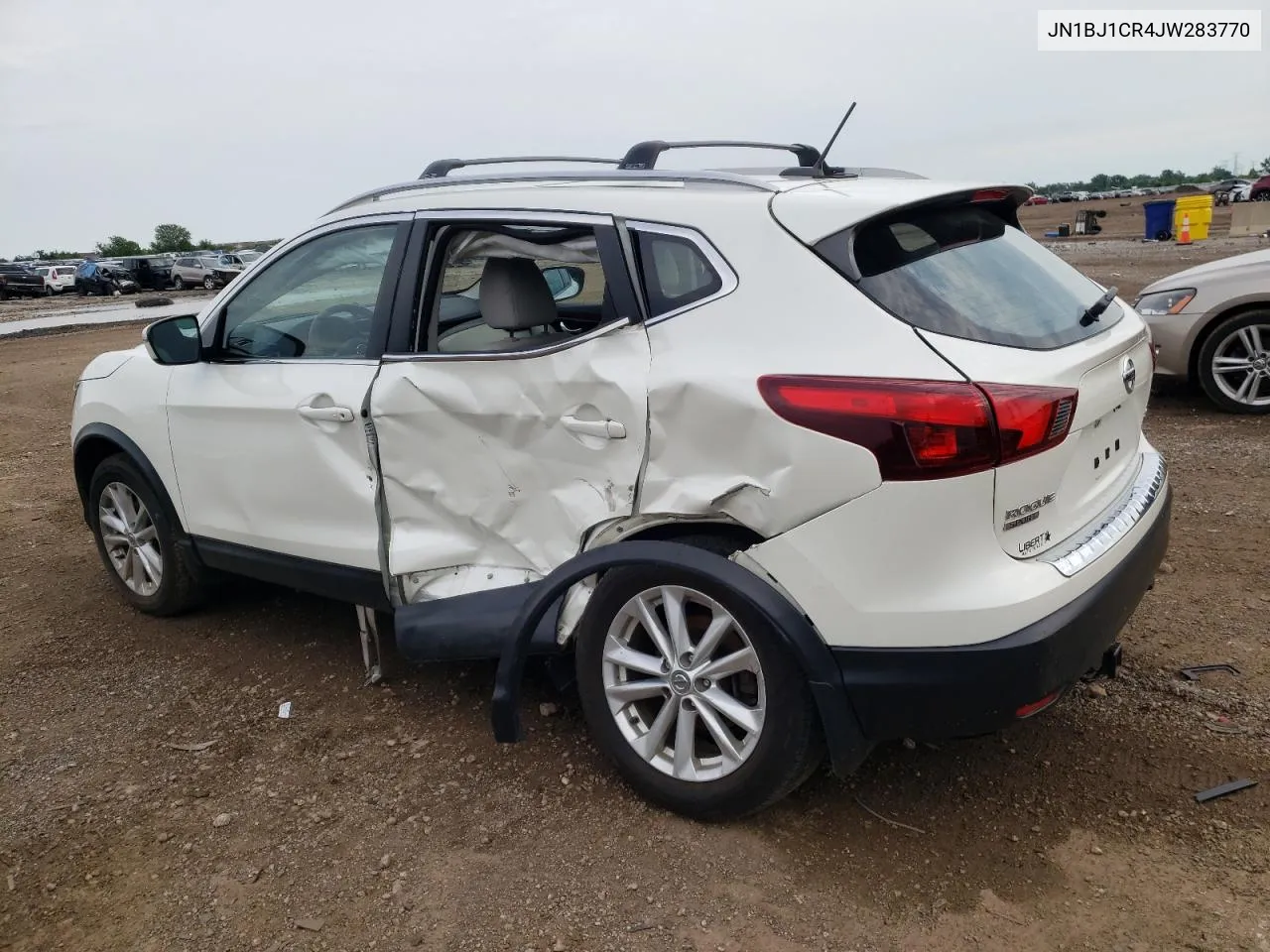 JN1BJ1CR4JW283770 2018 Nissan Rogue Sport S