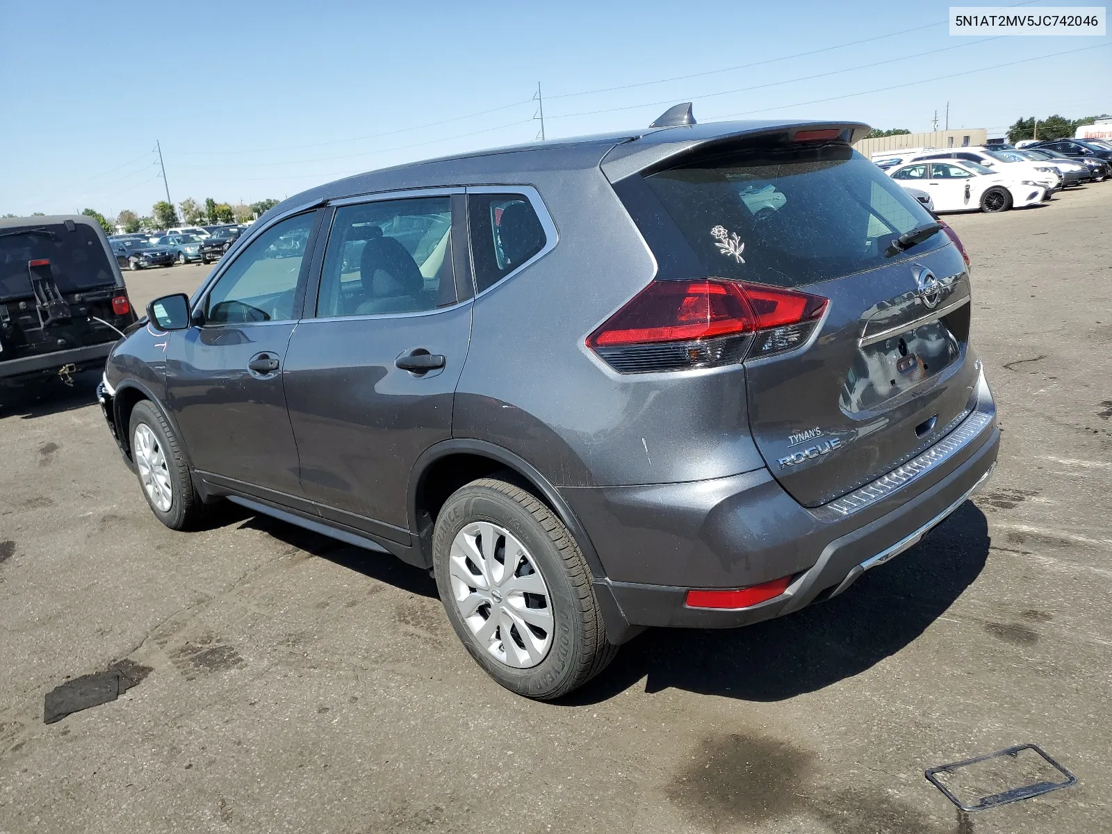 2018 Nissan Rogue S VIN: 5N1AT2MV5JC742046 Lot: 62565424