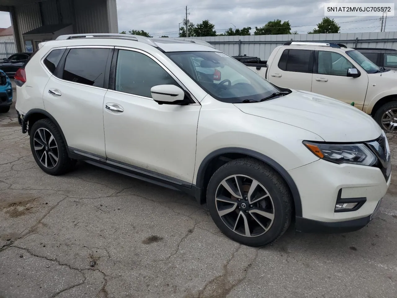 2018 Nissan Rogue S VIN: 5N1AT2MV6JC705572 Lot: 62796484