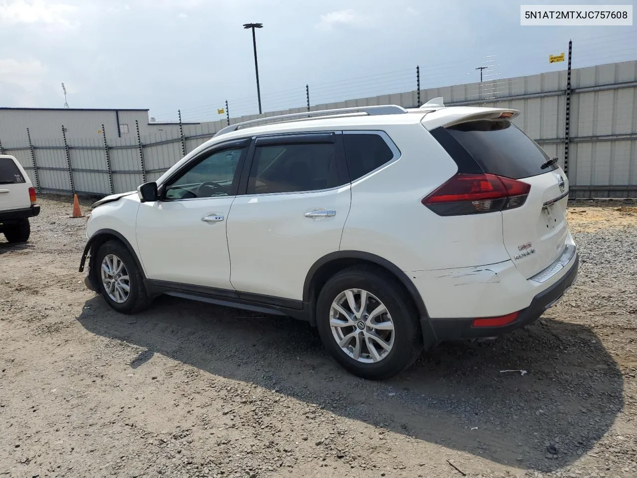 5N1AT2MTXJC757608 2018 Nissan Rogue S