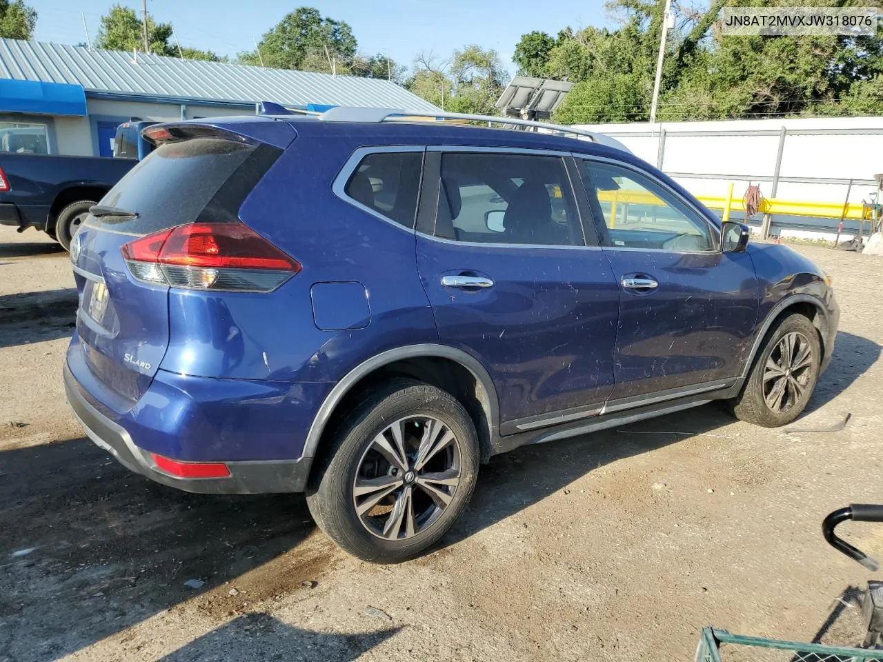 2018 Nissan Rogue S VIN: JN8AT2MVXJW318076 Lot: 63674364