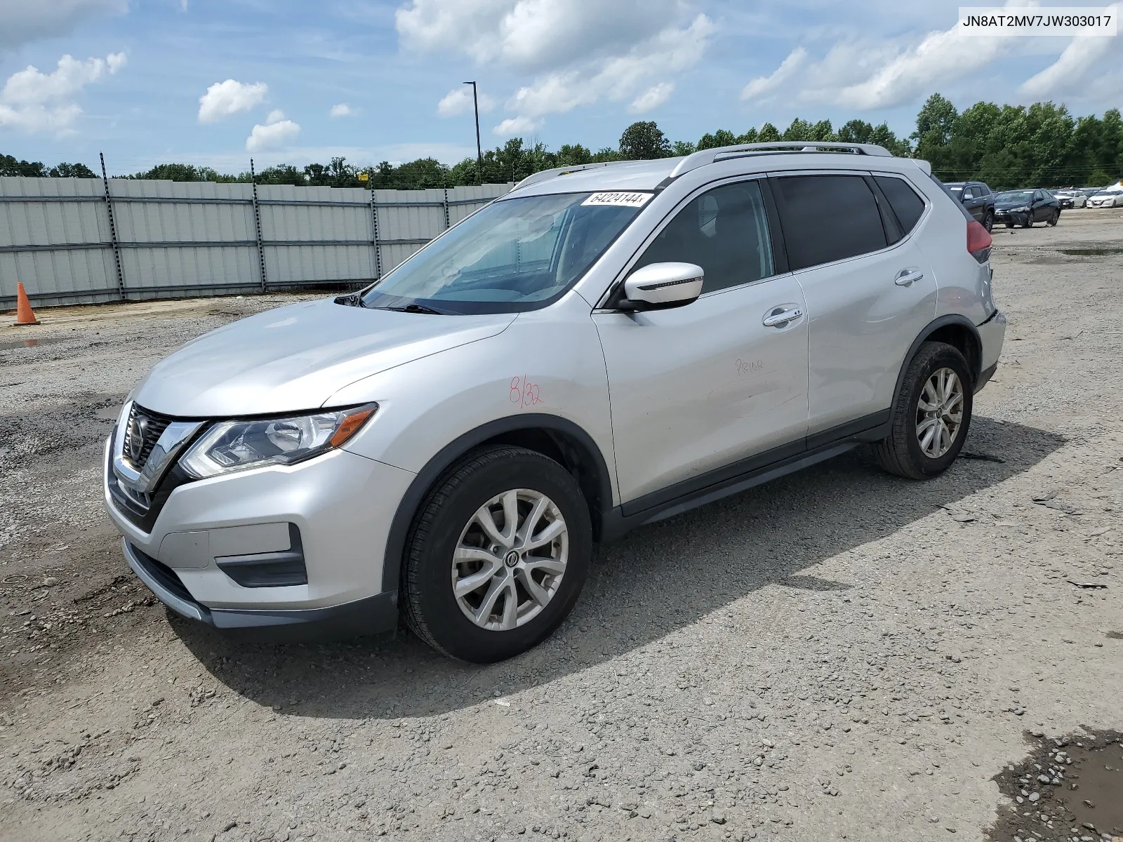 2018 Nissan Rogue S VIN: JN8AT2MV7JW303017 Lot: 64224144