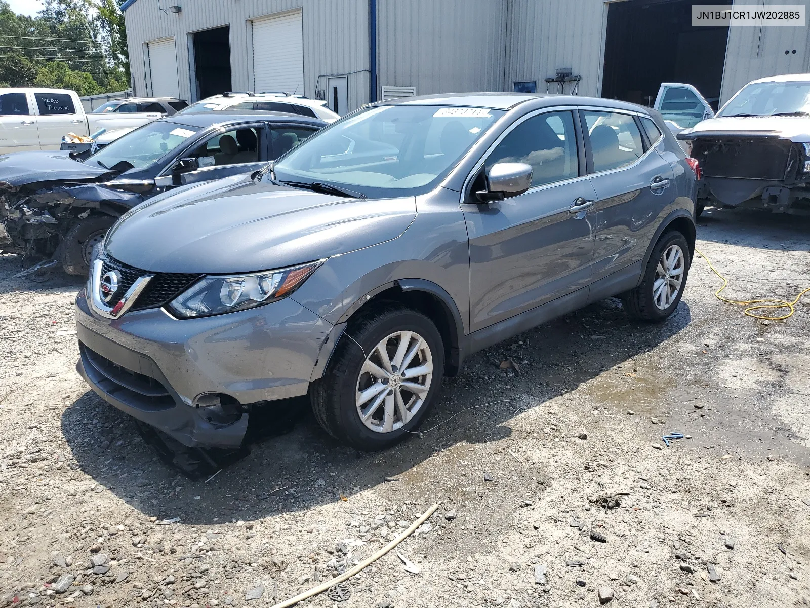 JN1BJ1CR1JW202885 2018 Nissan Rogue Sport S