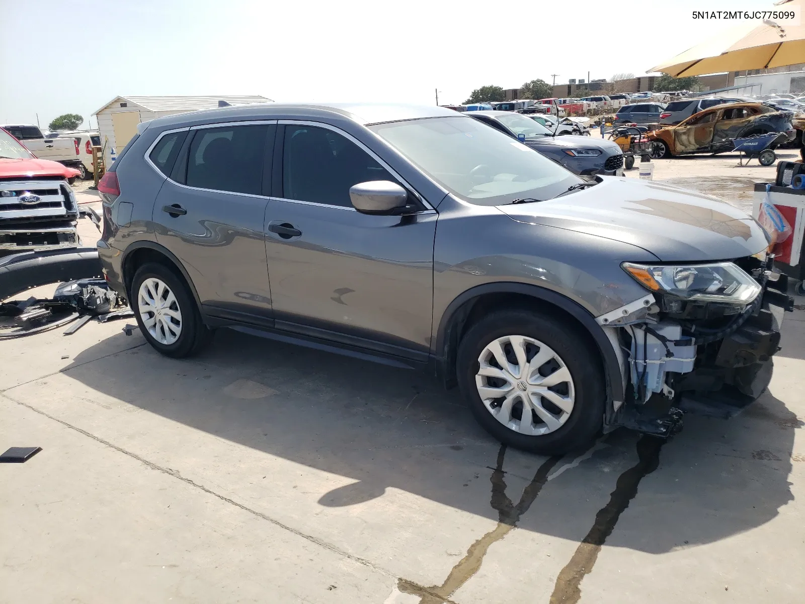 5N1AT2MT6JC775099 2018 Nissan Rogue S