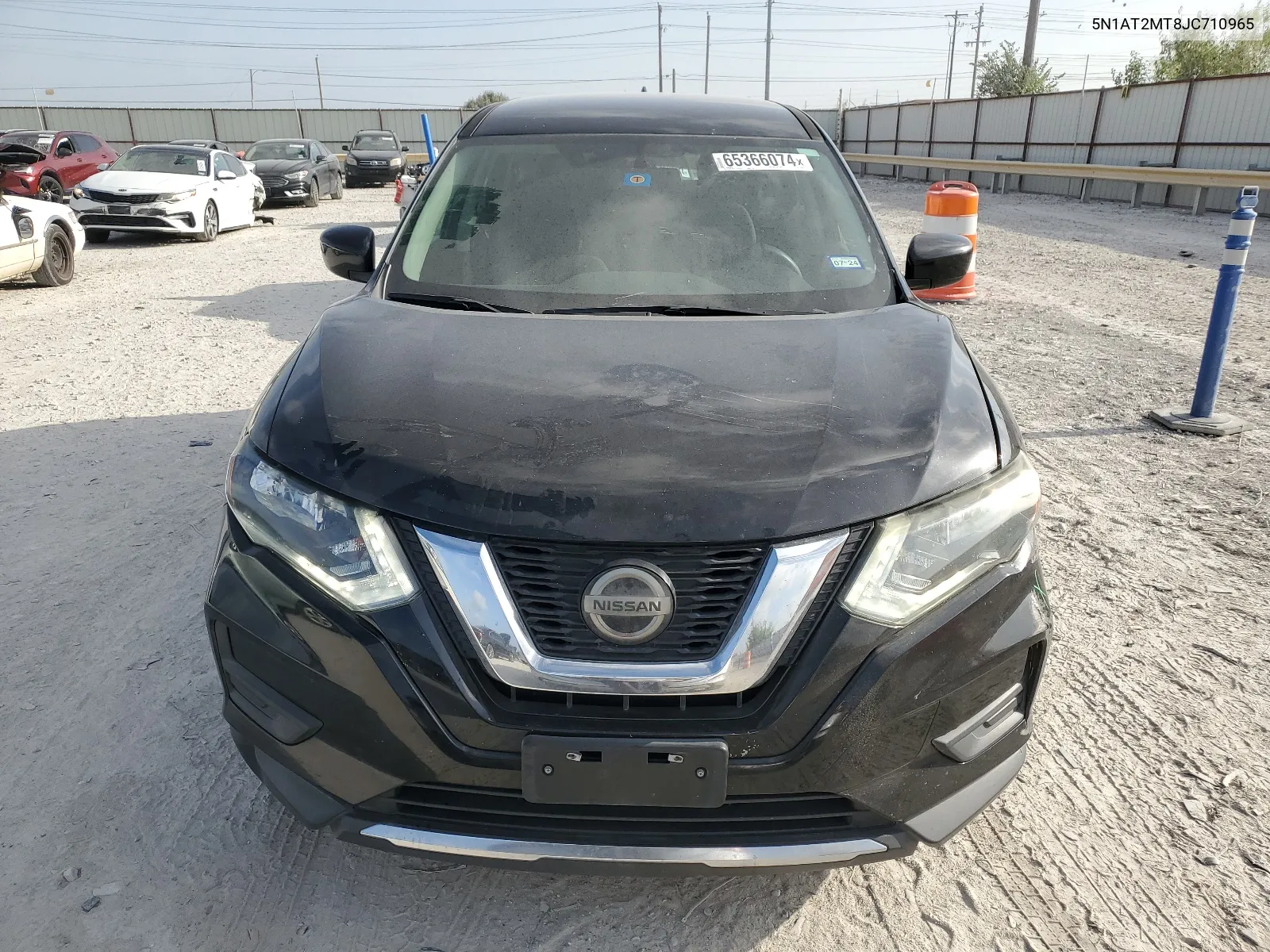 5N1AT2MT8JC710965 2018 Nissan Rogue S