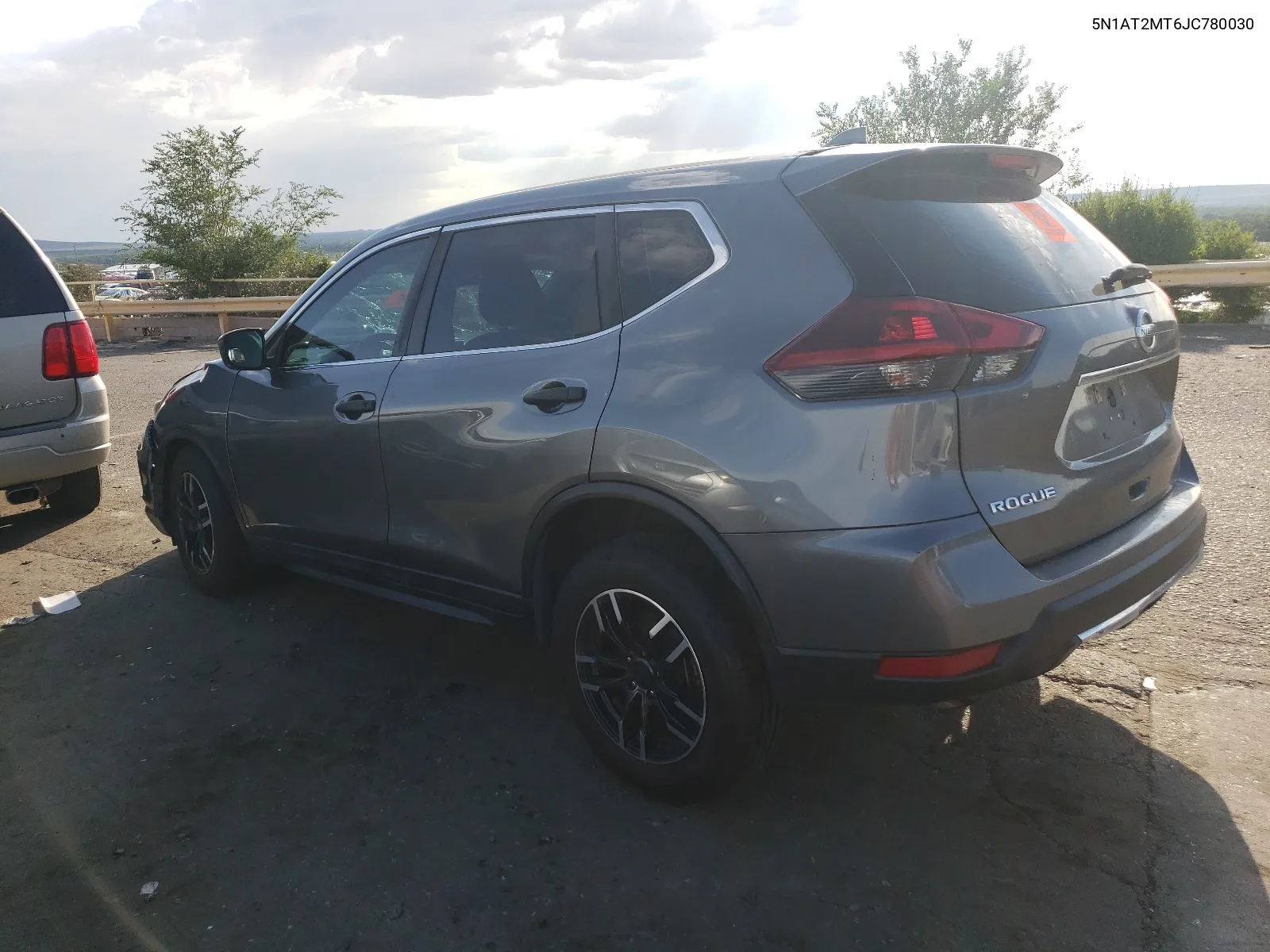 5N1AT2MT6JC780030 2018 Nissan Rogue S