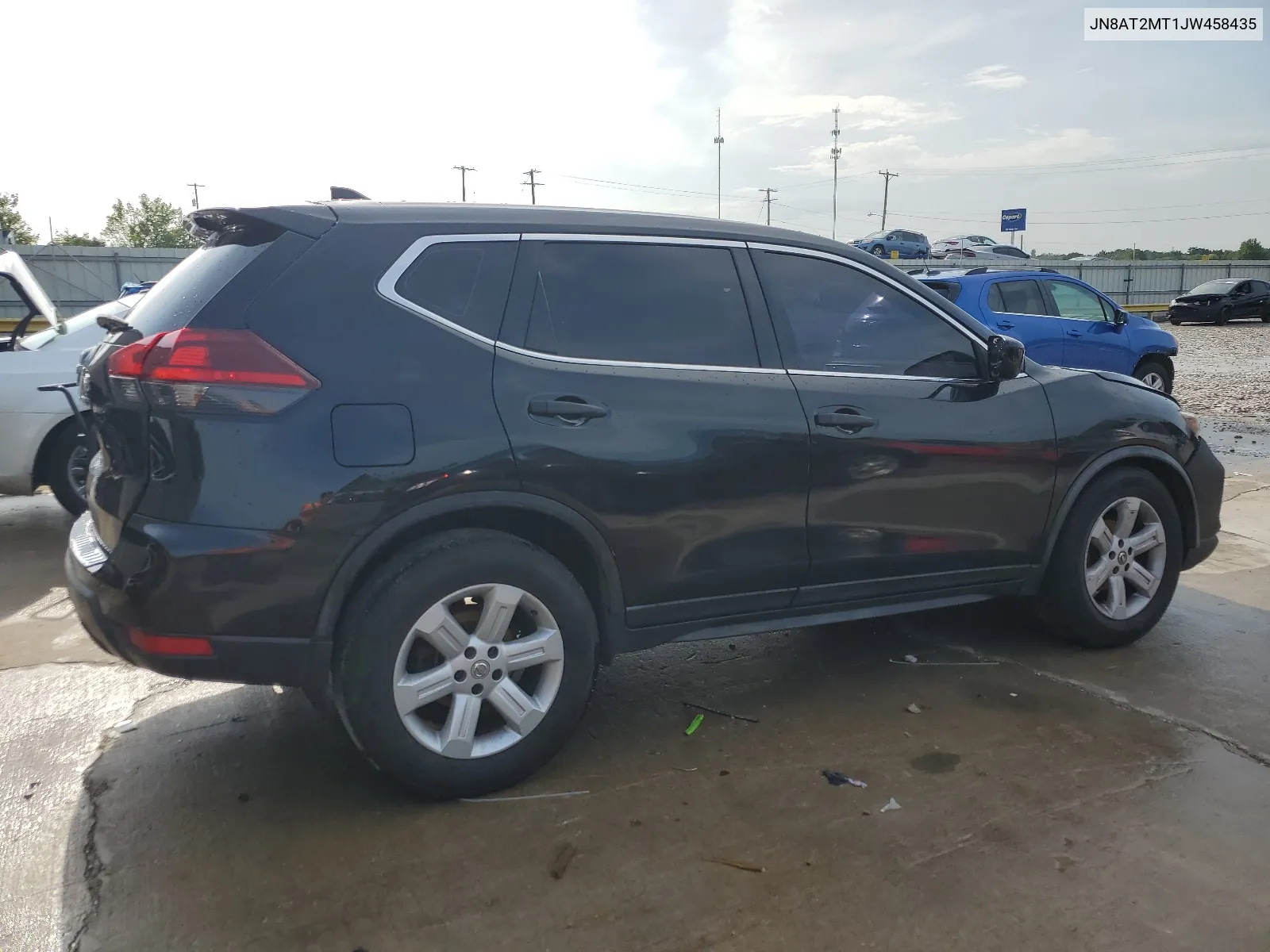 2018 Nissan Rogue S VIN: JN8AT2MT1JW458435 Lot: 65556654