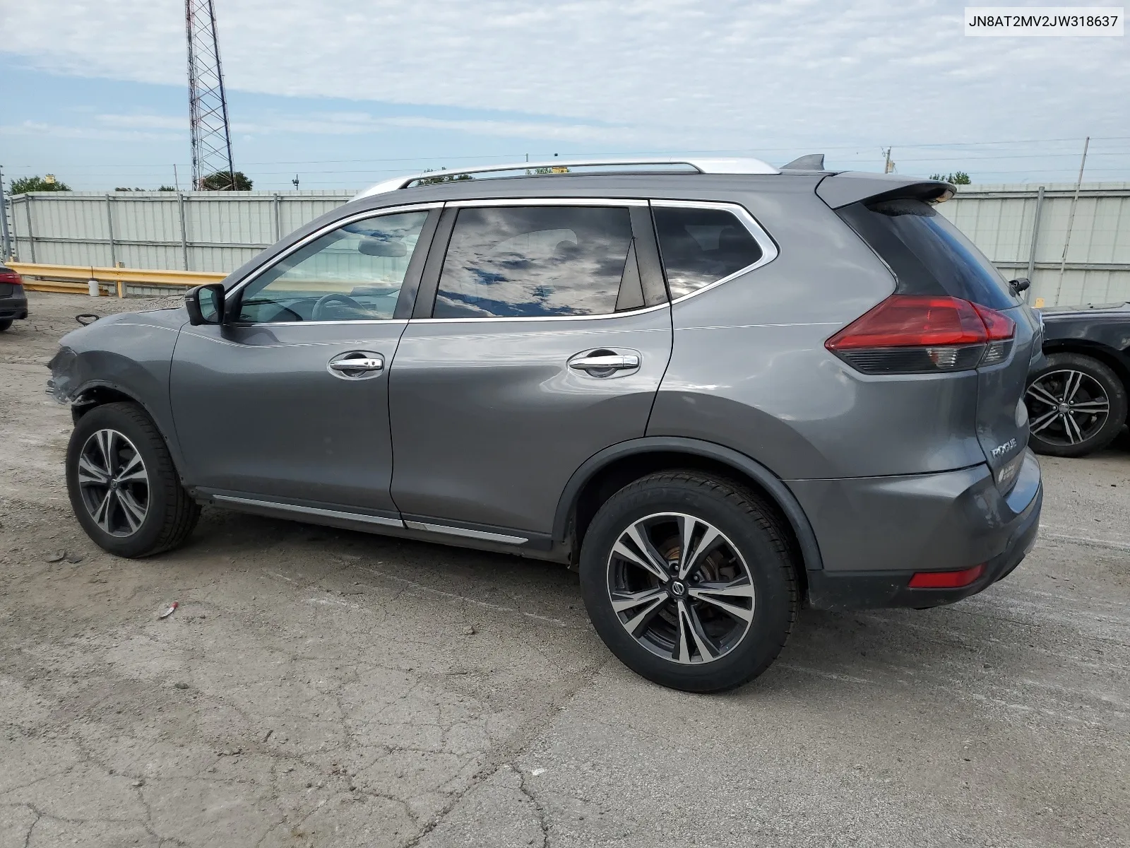 2018 Nissan Rogue S VIN: JN8AT2MV2JW318637 Lot: 66866844