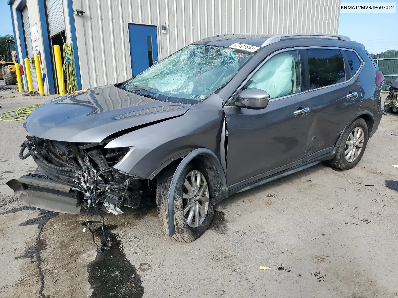 KNMAT2MV8JP607012 2018 Nissan Rogue S