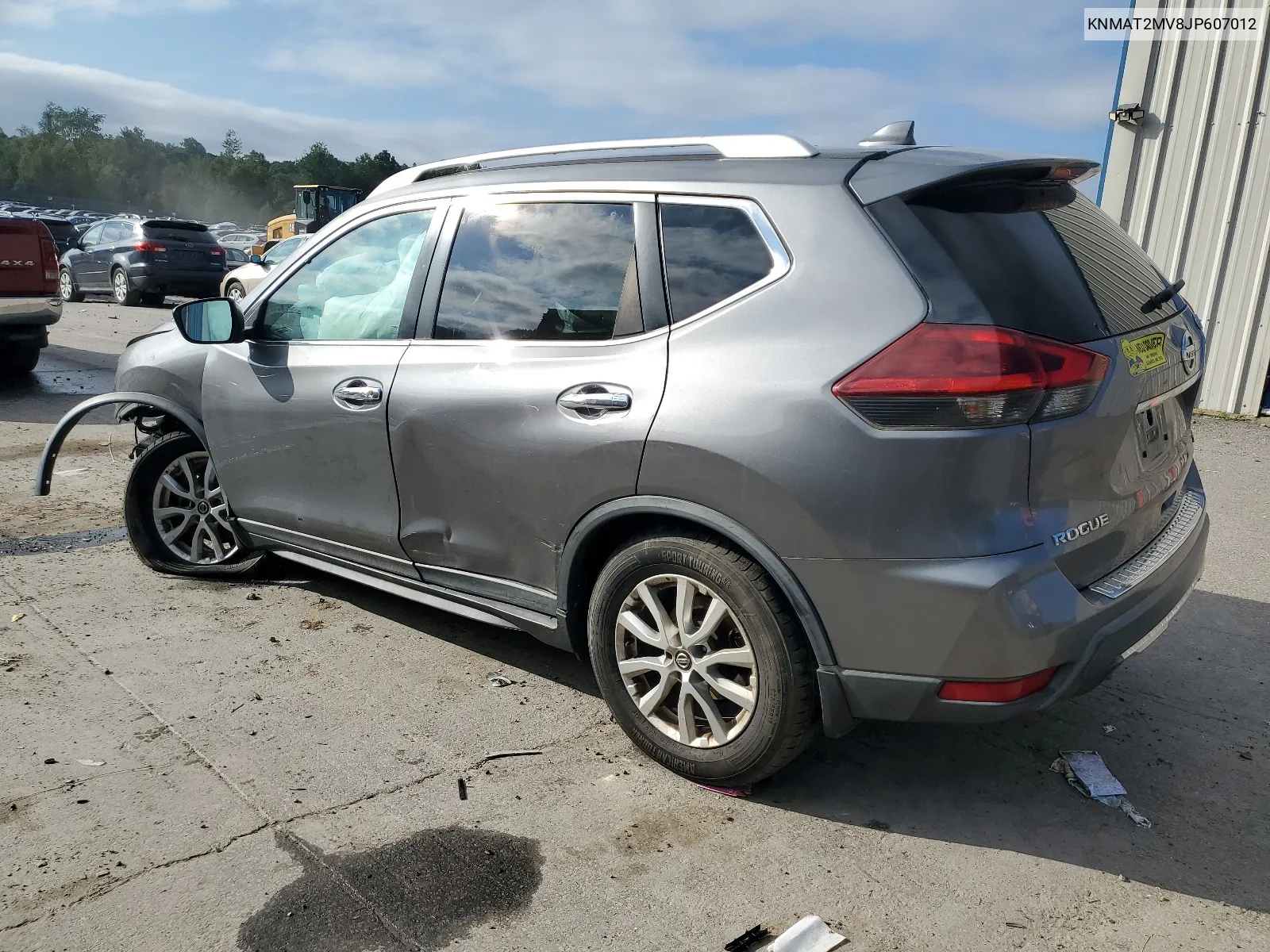 KNMAT2MV8JP607012 2018 Nissan Rogue S