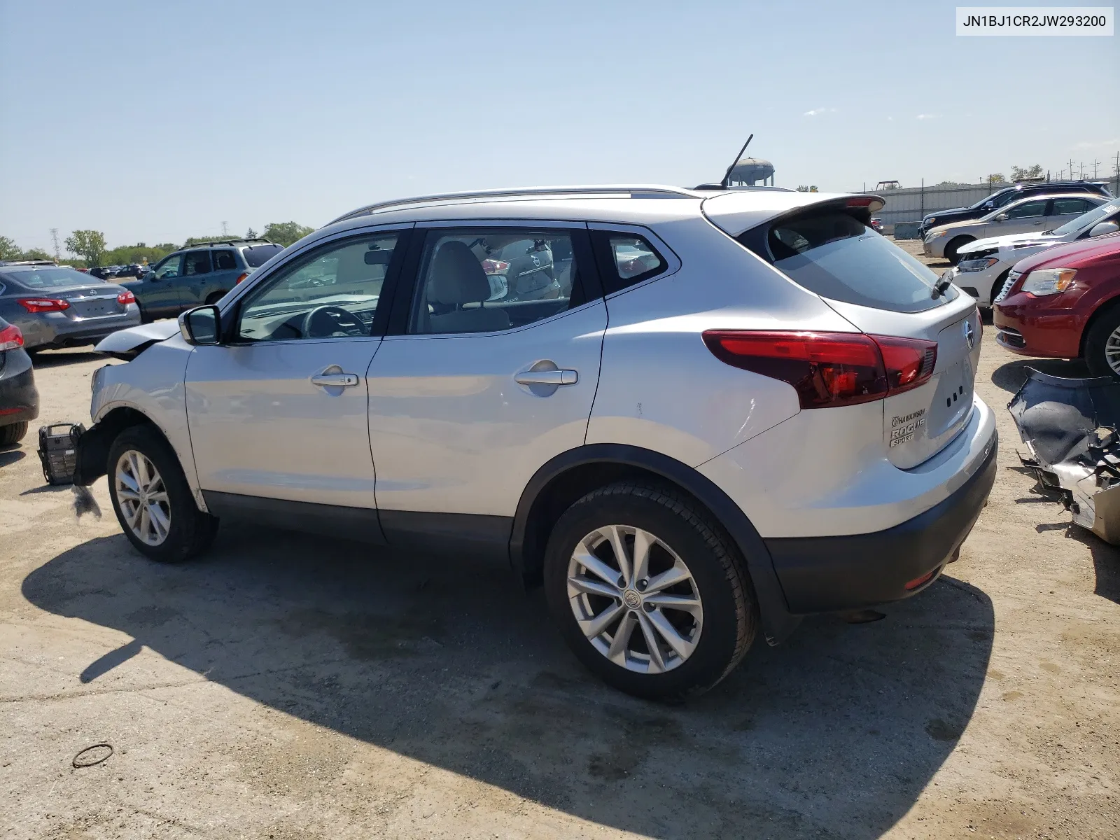 JN1BJ1CR2JW293200 2018 Nissan Rogue Sport S