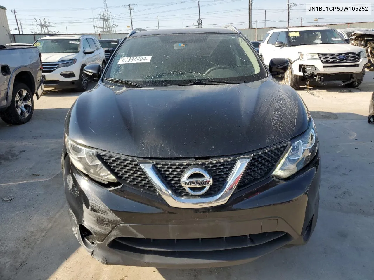 JN1BJ1CP5JW105252 2018 Nissan Rogue Sport S