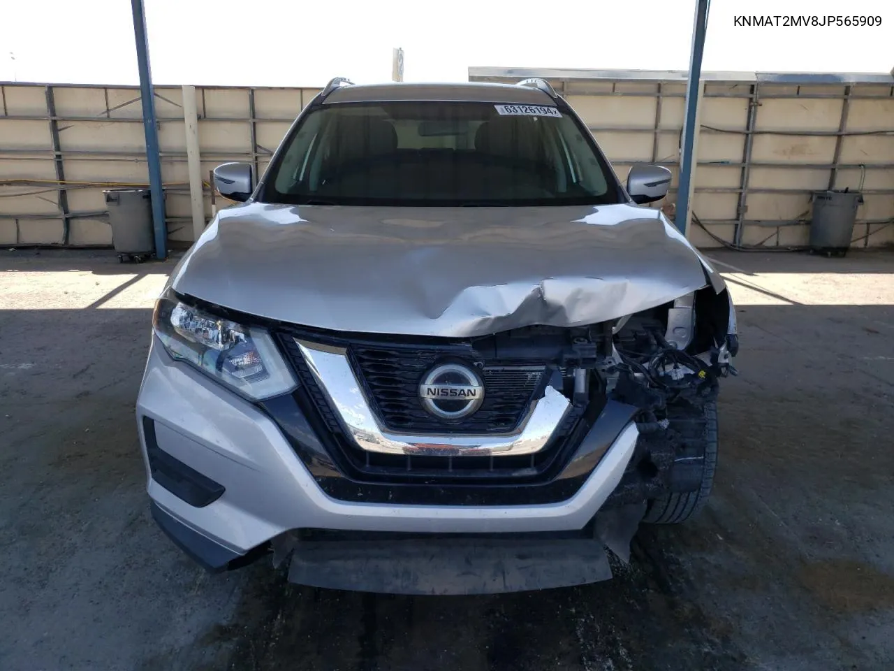 KNMAT2MV8JP565909 2018 Nissan Rogue S