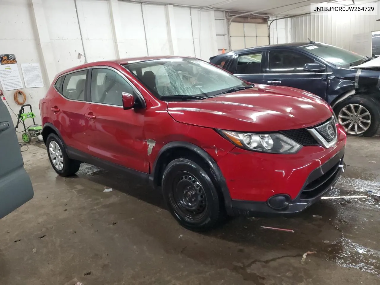 JN1BJ1CR0JW264729 2018 Nissan Rogue Sport S