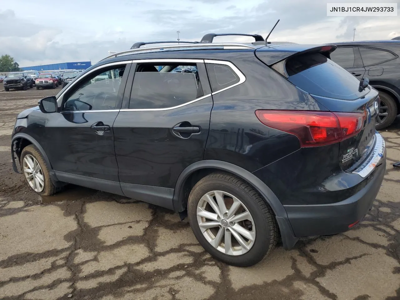 JN1BJ1CR4JW293733 2018 Nissan Rogue Sport S