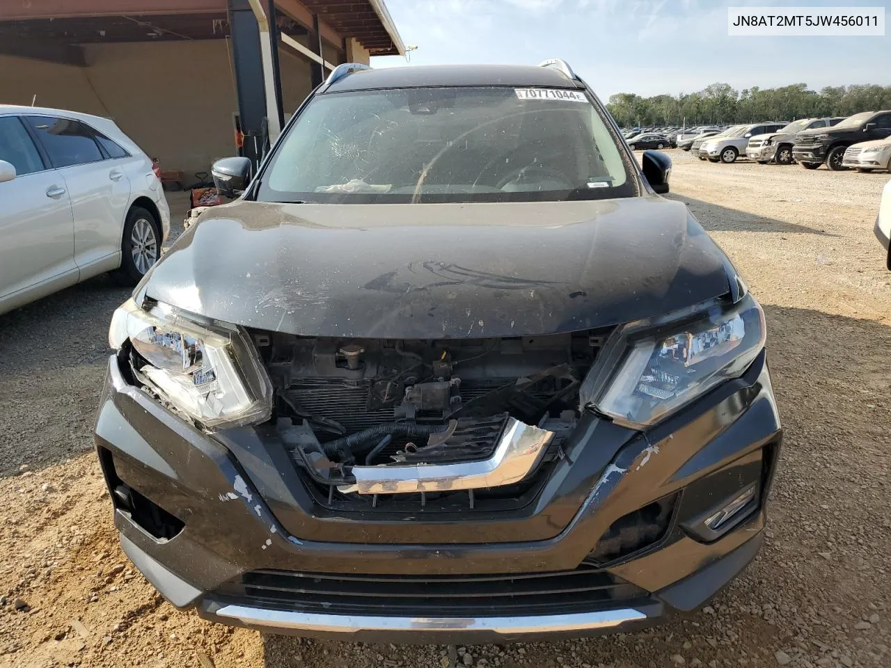 2018 Nissan Rogue S VIN: JN8AT2MT5JW456011 Lot: 70771044