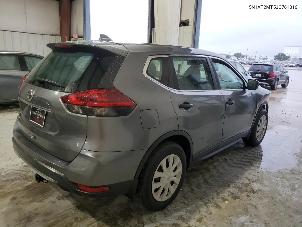 2018 Nissan Rogue S VIN: 5N1AT2MT5JC761016 Lot: 70788374