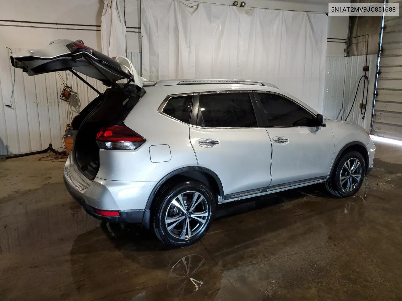 2018 Nissan Rogue S VIN: 5N1AT2MV9JC851688 Lot: 70969994