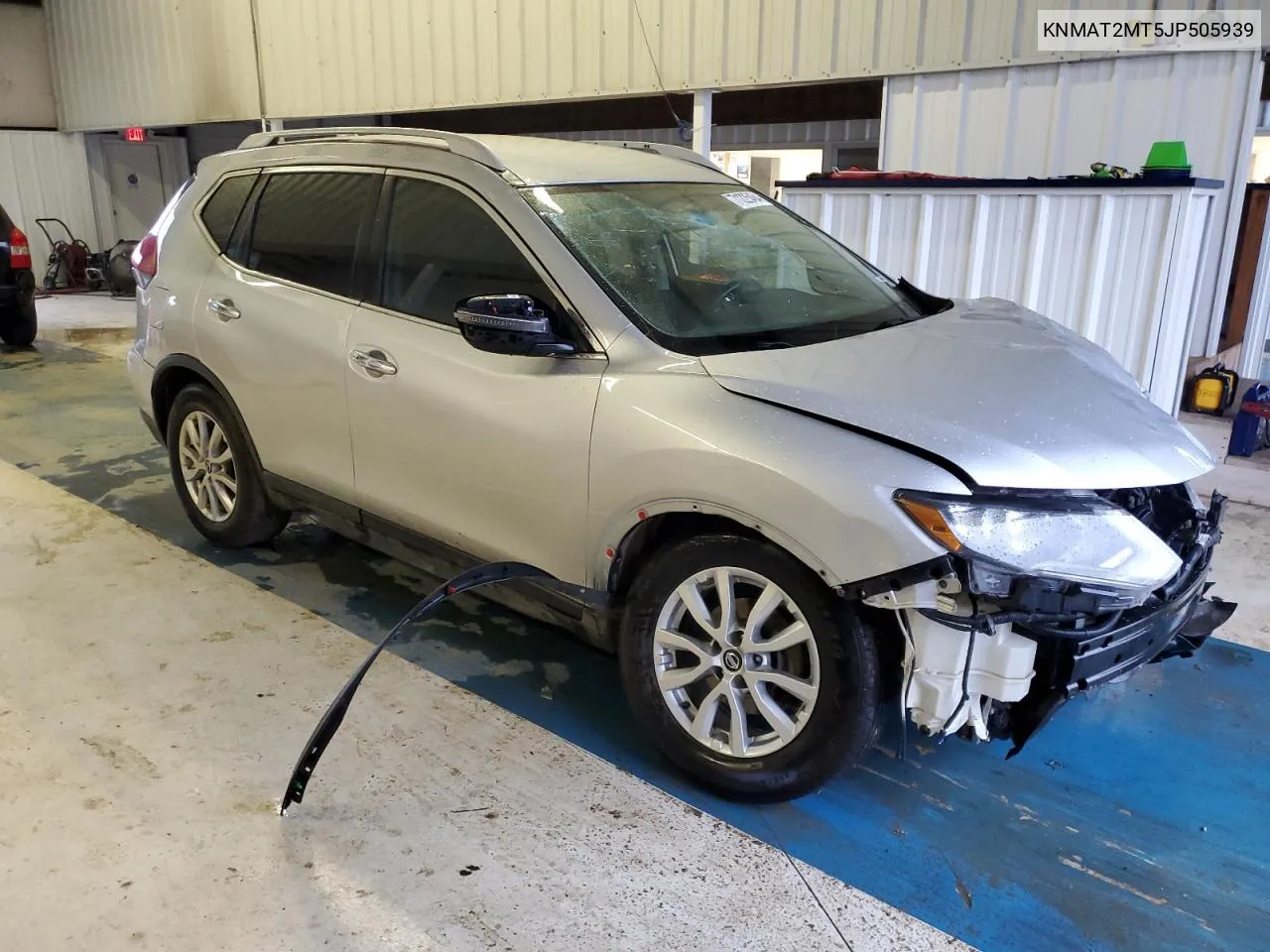 KNMAT2MT5JP505939 2018 Nissan Rogue S