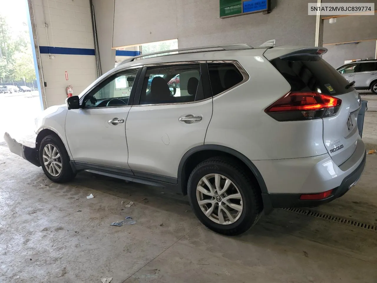 5N1AT2MV8JC839774 2018 Nissan Rogue S