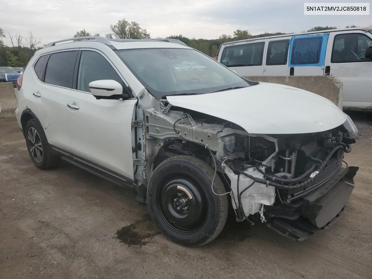 2018 Nissan Rogue S VIN: 5N1AT2MV2JC850818 Lot: 71983274