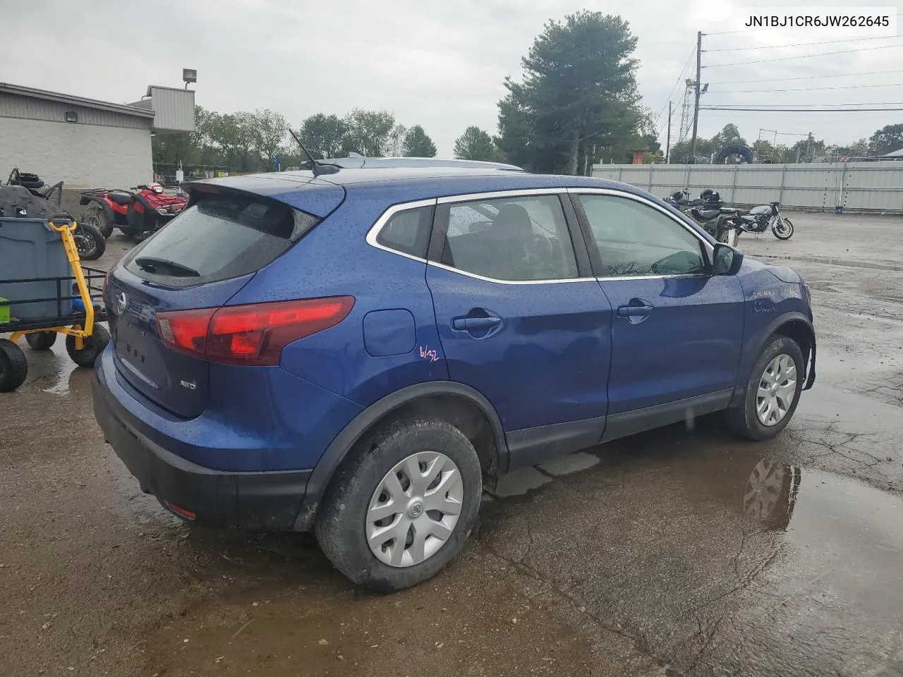 JN1BJ1CR6JW262645 2018 Nissan Rogue Sport S