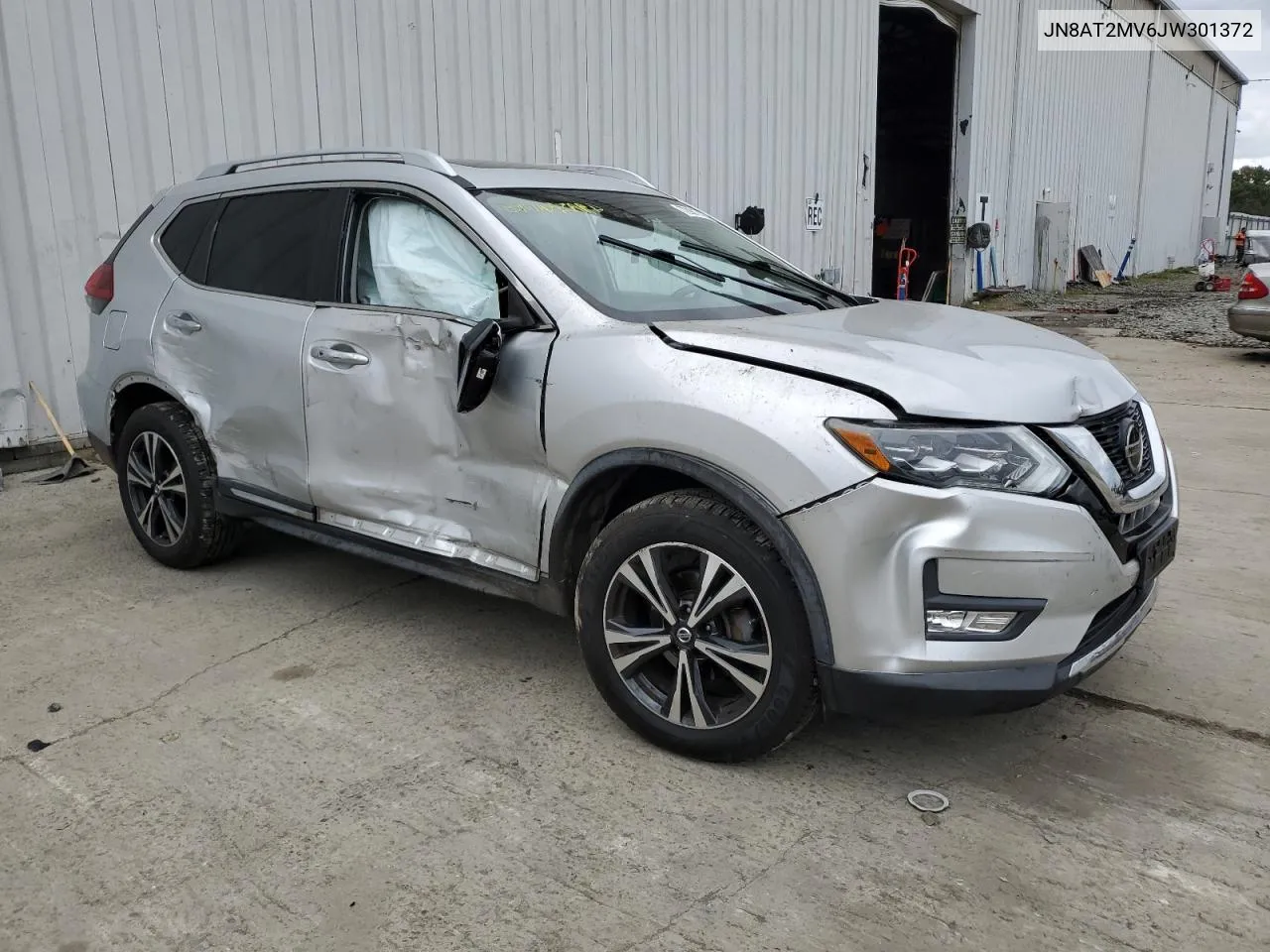 2018 Nissan Rogue S VIN: JN8AT2MV6JW301372 Lot: 72981744