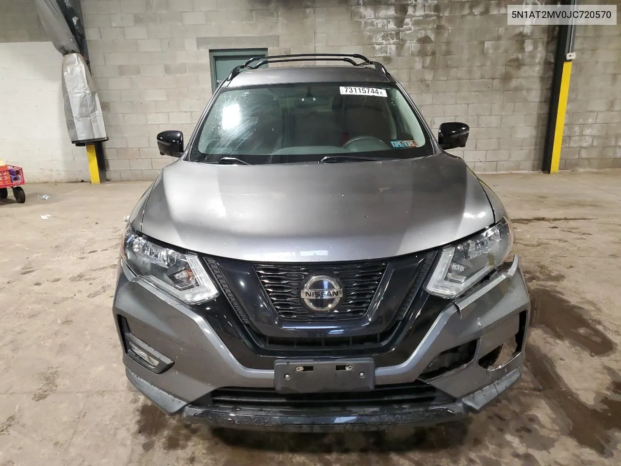 5N1AT2MV0JC720570 2018 Nissan Rogue S